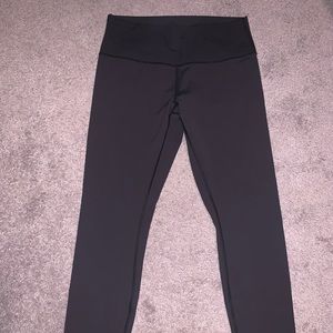 Lululemon women’s crop black leggings